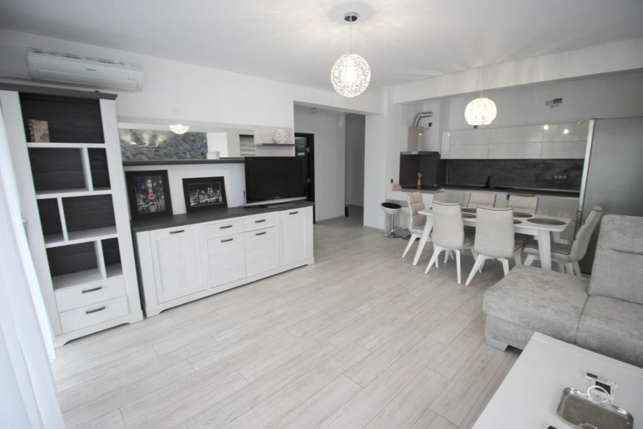 Apartament Diana Târgu-Mureş Екстериор снимка
